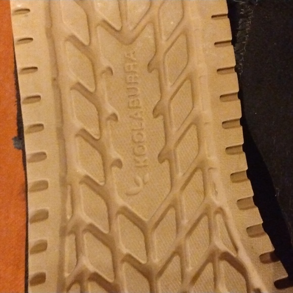 UGG Boots - Picture 4 of 5